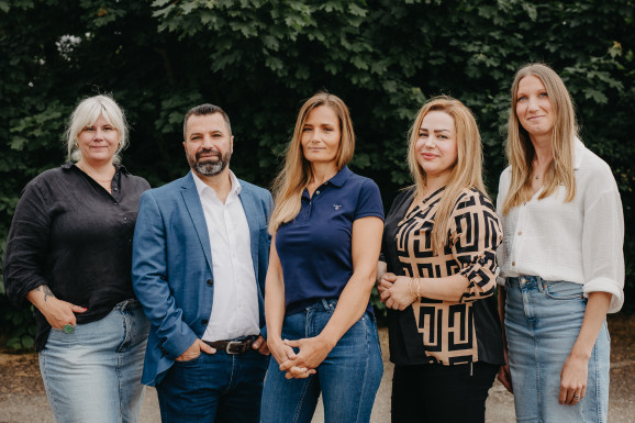 Anna,Sam,Adelina, Manar, Elin