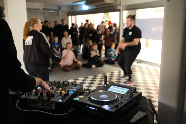 Två personer som battlar på dansjam