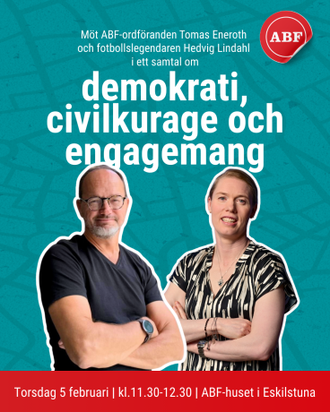 Tomas Eneroth och Hedvid Lindahl står mot varandra med armarna i kors och ler mot en turkos bakgrund